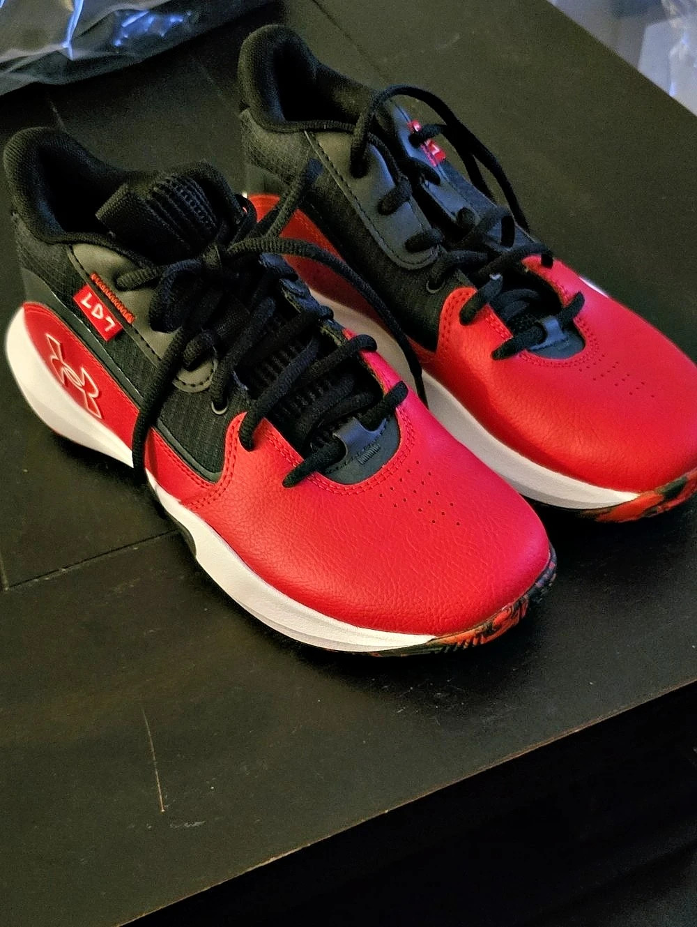 Under Armour Lockdown 6.5Y Red & Black Athletic Shoes